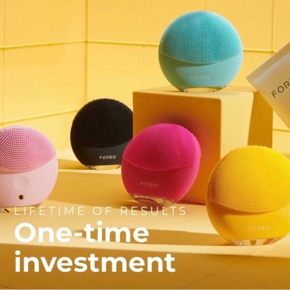 Foreo Luna 4 Smart Facial Cleansing and Firming Device - Picture 16 of 16